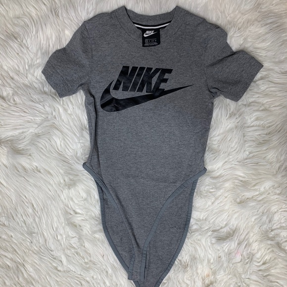 Nike tee bodysuit - Picture 1 of 4